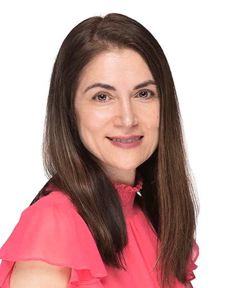 Nina Safa, MD Headshot