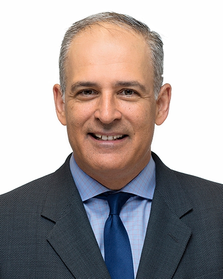 Peter Salob, MD Headshot